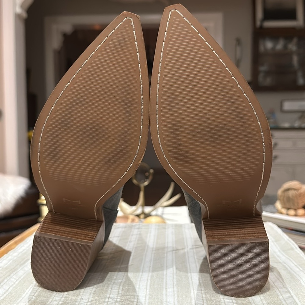 🪧 Marc Fisher Women’s Suede Gadri Bootie, in Medium Grey. Size 9.5 NWOB, Unworn - Picture 14 of 16